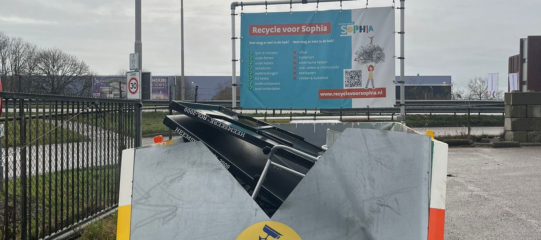 Oud ijzer voor het goede doel (steun aan Sophia Kinderziekenhuis)