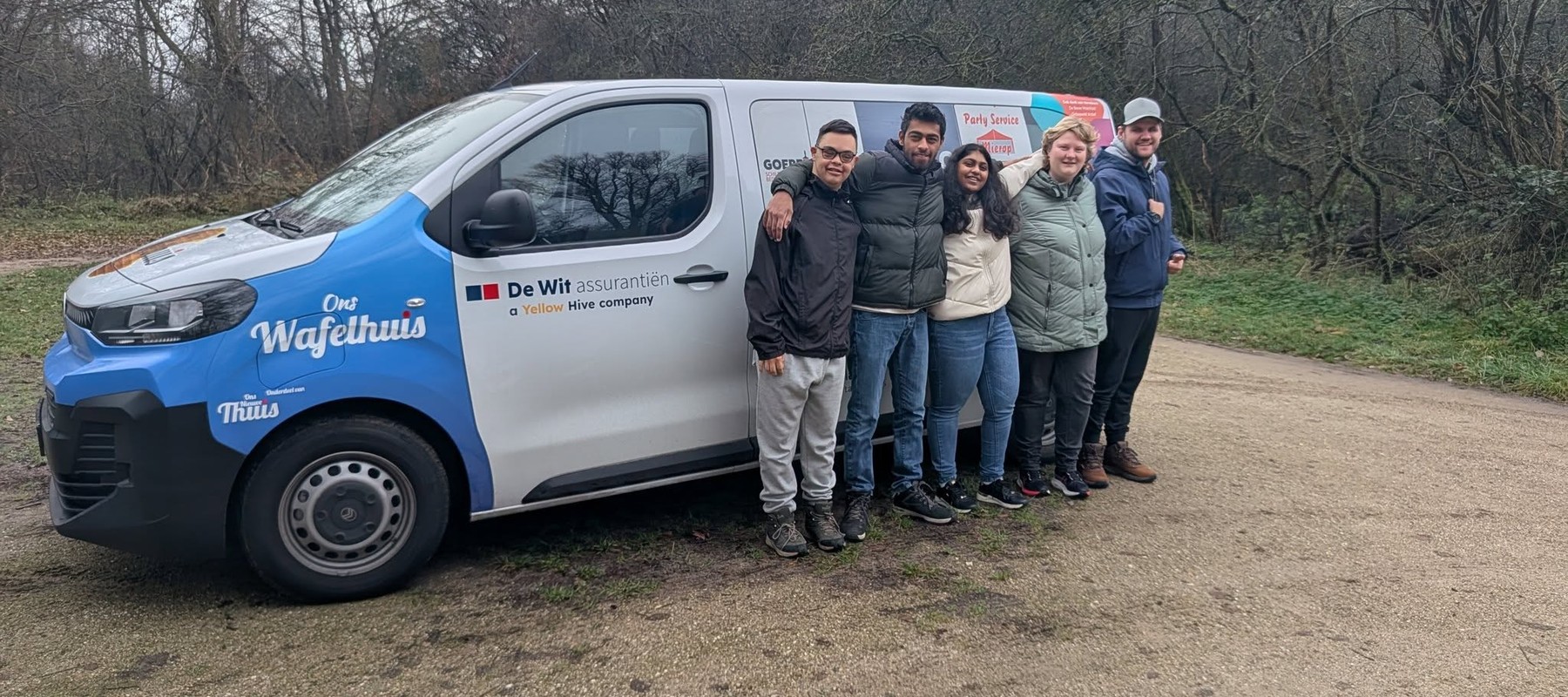 We stappen in: 5 jaar sponsor van de ‘Ons Nieuwe Thuis’ vervoersbus